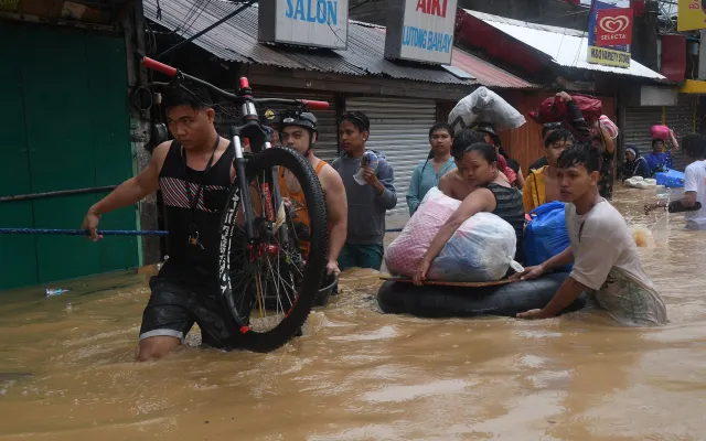 Giáo hội tại Philippines hỗ trợ các nạn nhân của cơn bão Gaemi